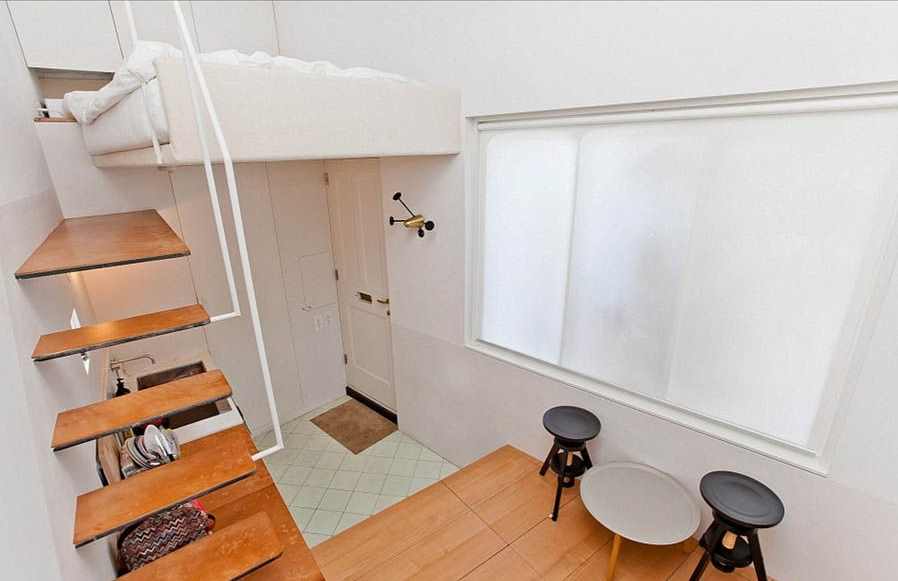 selling a unique property at auction
