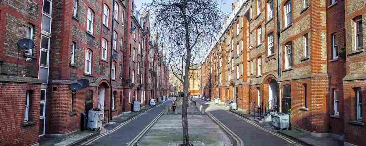 selling an ex-council flat at auciton